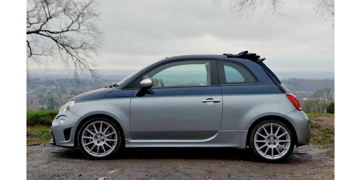 Abarth 695C 44.558 km 22.999 &euro; Tuttlingen 78532