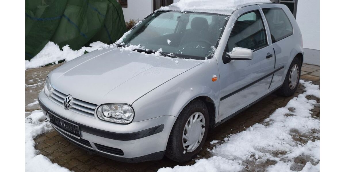 VW Golf 142.000 km 790 &euro; Fischbachau 83730