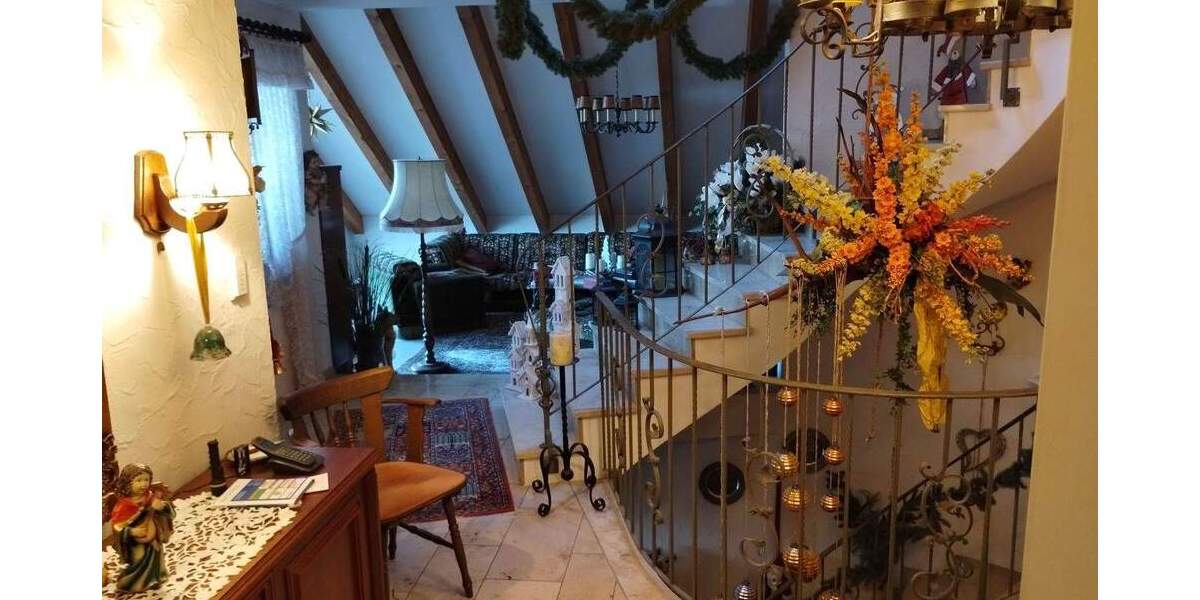 Einfamilienhaus Cadolzburg - 7 Zimmer, 163 m&sup2;, 599.000&euro; | Angebot:25679958