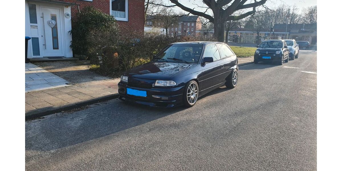Opel Astra 187.000 km 6.999 € Wilhelmshaven 26386