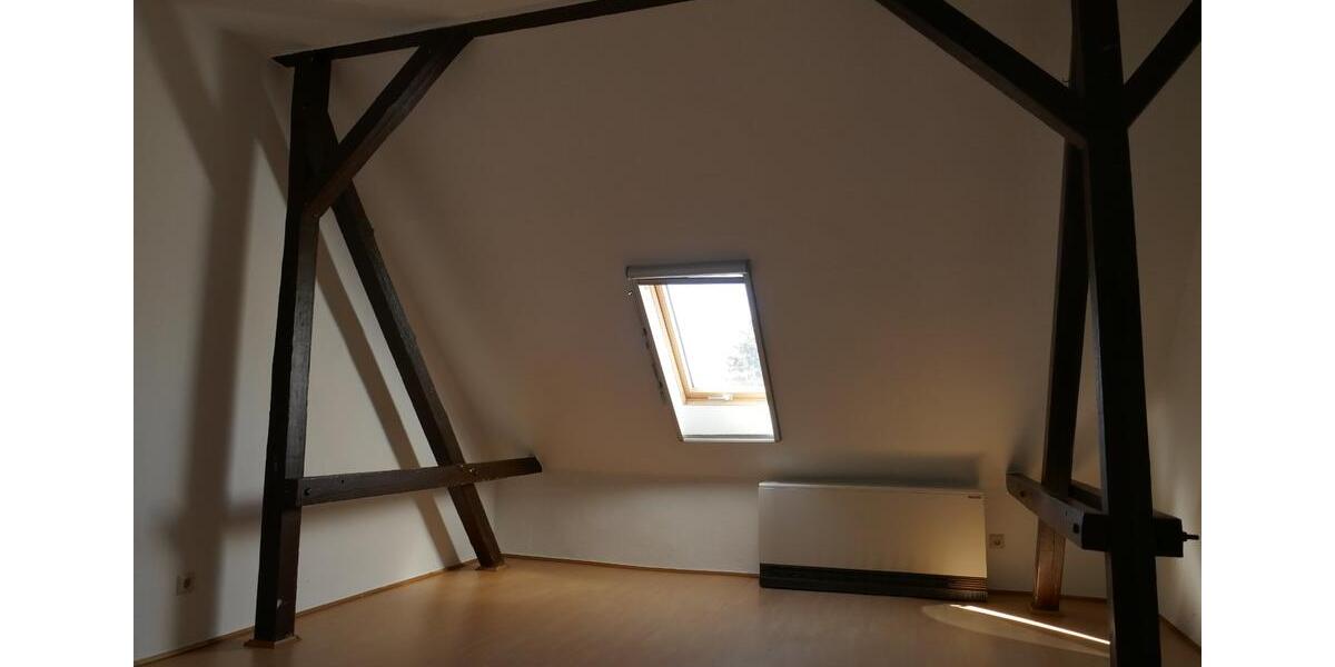 Dachgeschoßwohnung Taucha - 3 Zimmer, 80 m&sup2;, 580&euro; | Angebot:25305119