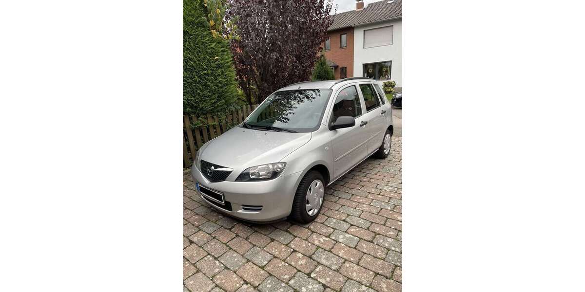Mazda 2 87.000 km 3.333 &euro; Eschweiler 52249