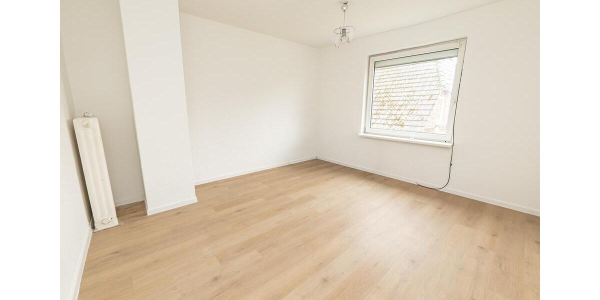 Etagenwohnung Drochtersen - 3.5 Zimmer, 82 m&sup2;, 861&euro; | Angebot:25268872