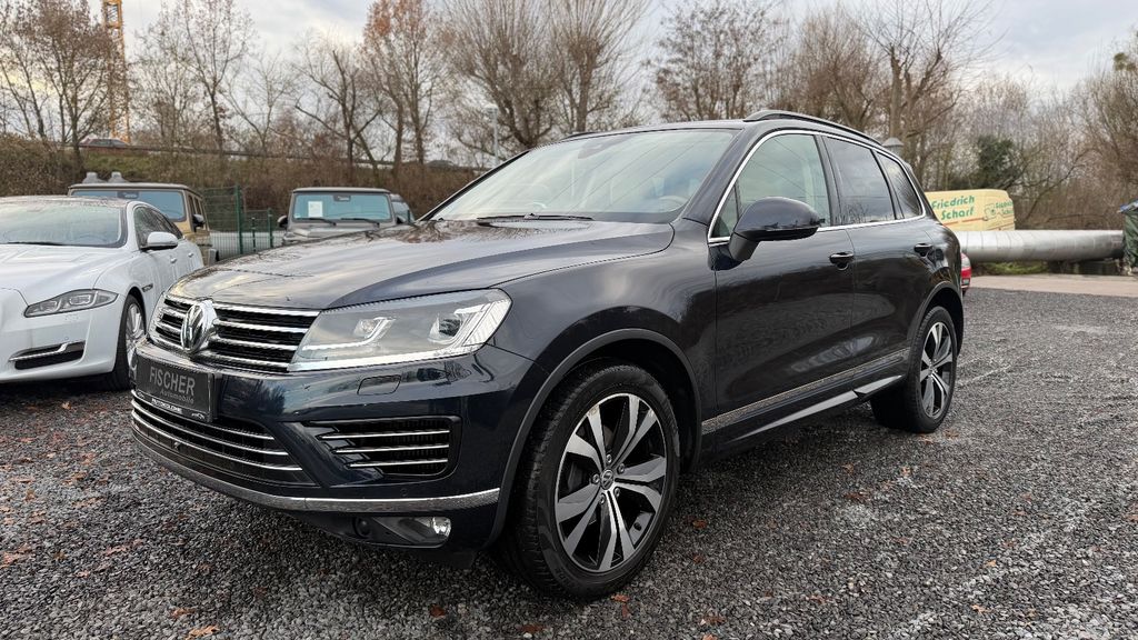 VW Touareg 176.891 km 21.990 &euro; Potsdam 14482