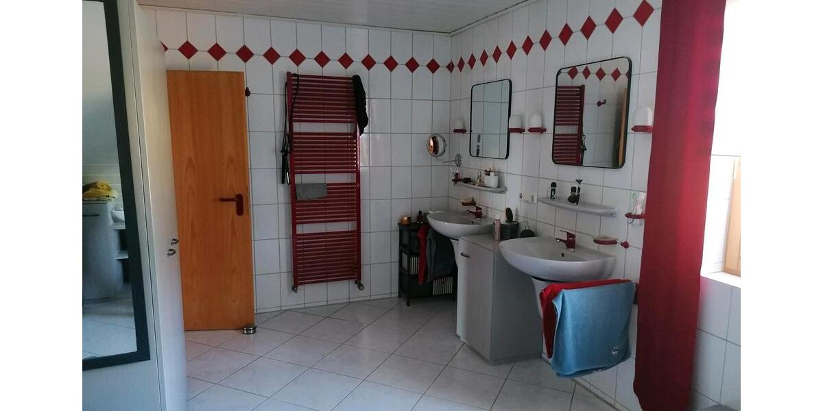 Einfamilienhaus Marktrodach - 5 Zimmer, 158 m&sup2;, 450.000&euro; | Angebot:26960834