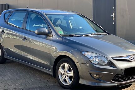 Hyundai i30 153.000 km 4.490 € Leipzig 04155