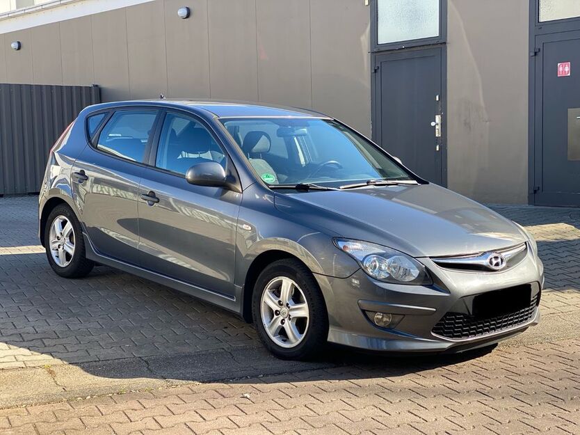 Hyundai i30 153.000 km 4.490 € Leipzig 04155