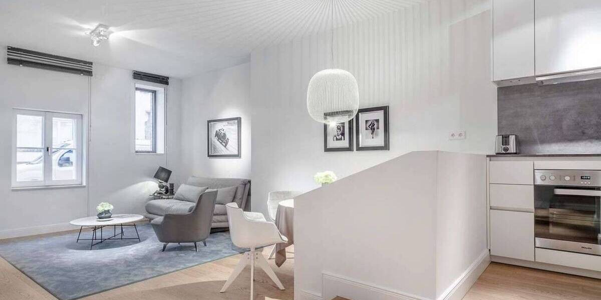 Etagenwohnung Düsseldorf Altstadt - 2 Zimmer, 55 m&sup2;, 1.750&euro; | Angebot:26244901