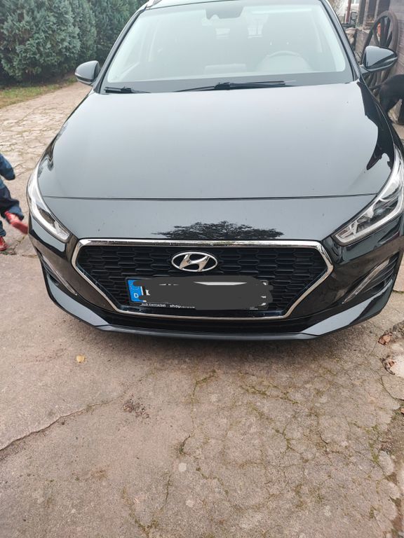 i30