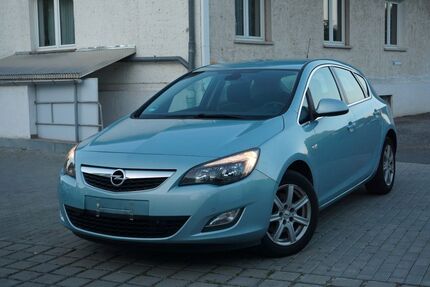 Opel Astra 173.500 km 3.100 &euro; Dresden 01067