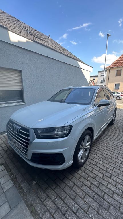 Q7