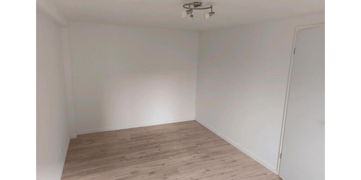 Einfamilienhaus Burg Stargard - 9 Zimmer, 120 m&sup2;, 1.200&euro; | Angebot:26255582