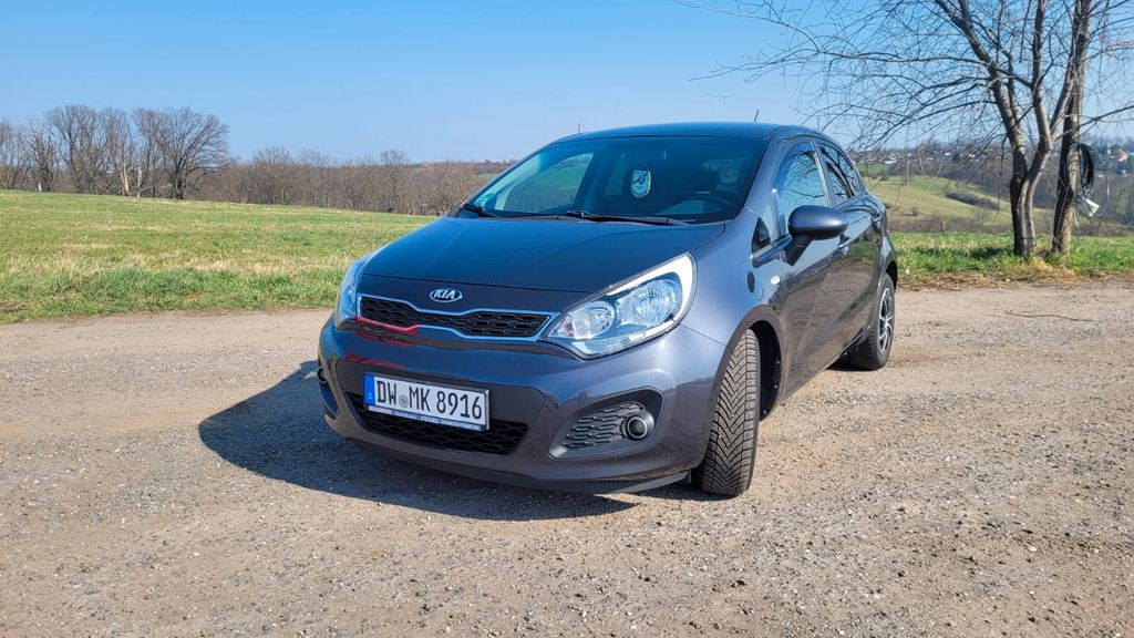 Kia Rio 95.800 km 7.290 &euro; Freital 01705