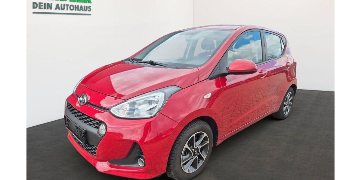 Hyundai i10 27.950 km 11.111 &euro; Mylau 08499