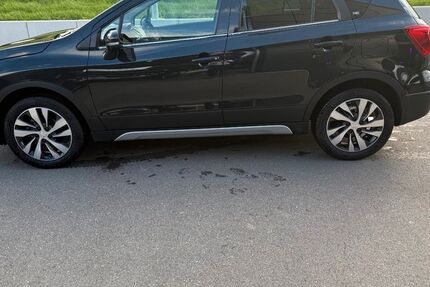 Suzuki (SX4) S-Cross 57.200 km 17.900 &euro; Bischofsmais 94253