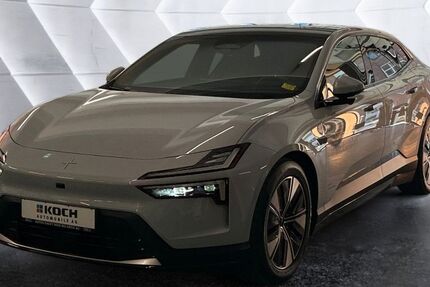 Polestar 4 8.665 km 47.990 &euro; Berlin 10553