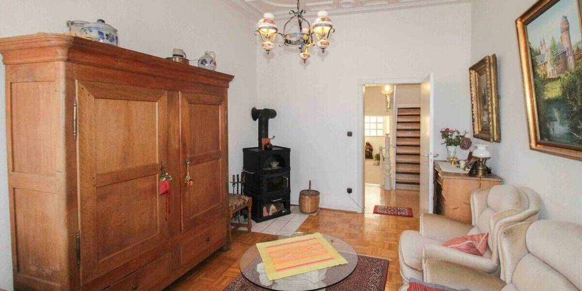 Reihenmittelhaus Trier Trier-Ost - 7 Zimmer, 142 m&sup2;, 275.000&euro; | Angebot:26307610