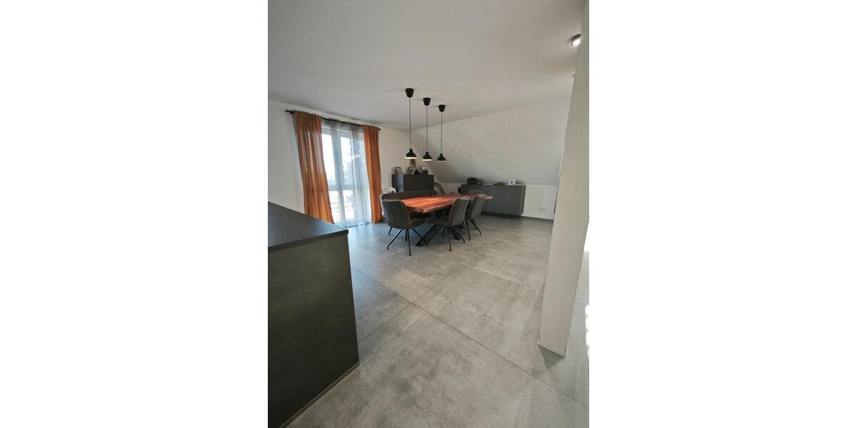 Maisonettenwohnung Oberderdingen - 5.5 Zimmer, 145 m&sup2;, 1.600&euro; | Angebot:24542827