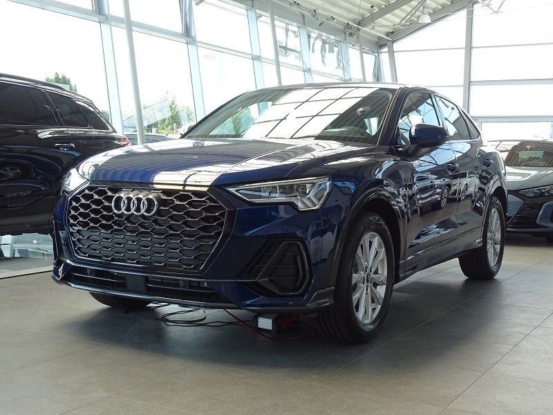 Audi Q3 6.500 km 39.900 € Meißen 01662