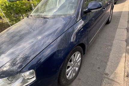 VW Passat 301.456 km 1.350 &euro; Berlin 12103