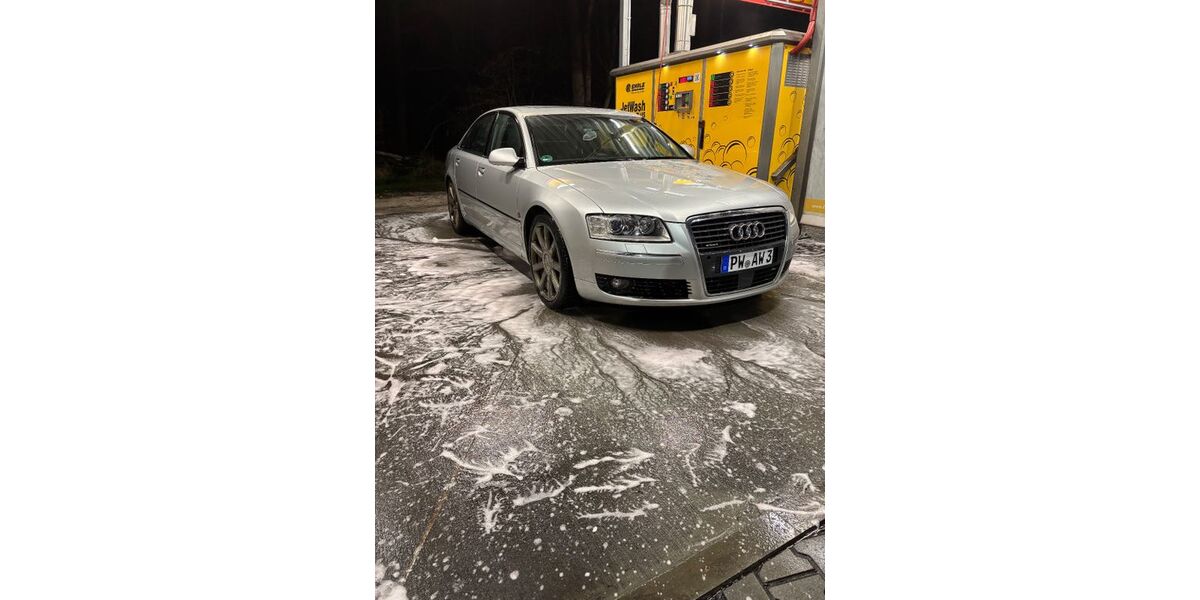 Audi A8 327.000 km 6.299 &euro; Loddin 17459