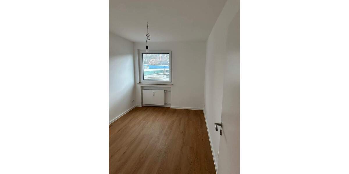 Etagenwohnung Mülheim an der Ruhr Saarn/Mintard - 4 Zimmer, 105 m&sup2;, 1.215&euro; | Angebot:24577556