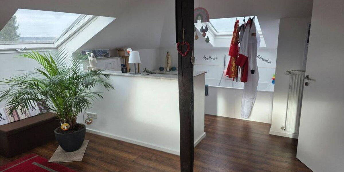 Etagenwohnung Bonn-Lengsdorf Lengsdorf - 4 Zimmer, 110 m&sup2;, 565.000&euro; | Angebot:26002018