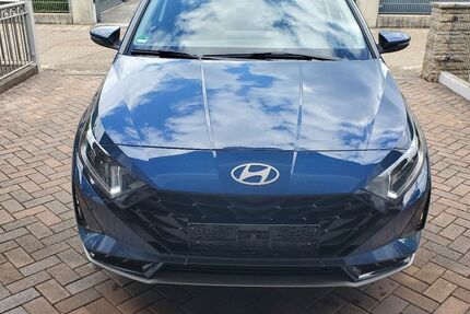 Hyundai i20 15.000 km 18.500 &euro; Tapfheim 86660