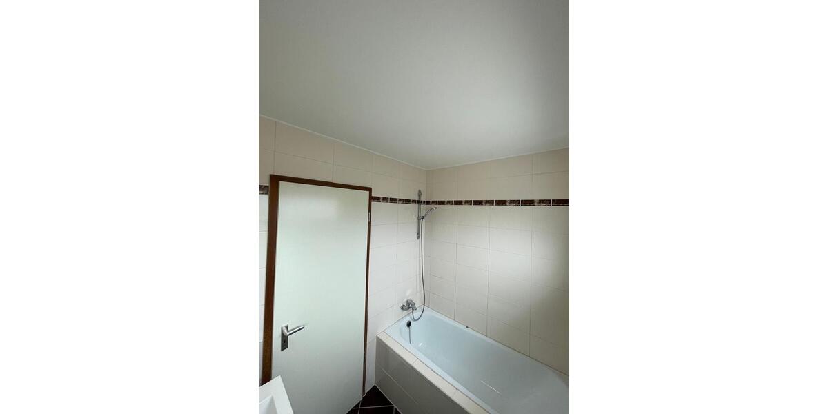 Etagenwohnung Wolfsburg Detmerode - 3 Zimmer, 80 m&sup2;, 135.000&euro; | Angebot:26765451