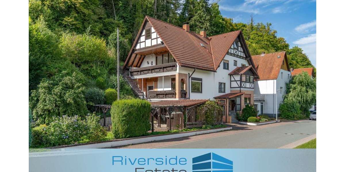 Haus zum Kaufen in Lügde 249.000 € 227 m² 8 zimmer