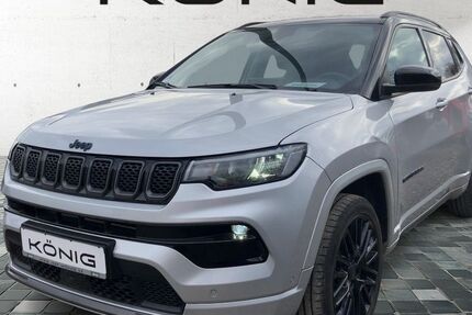 Jeep Compass 36.825 km 31.996 &euro; Teltow 14513