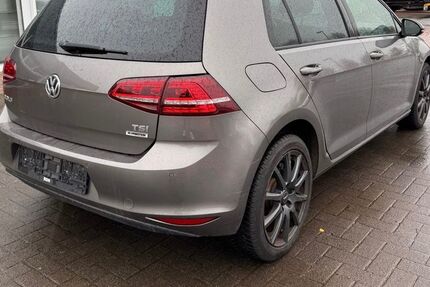 VW Golf 99.300 km 9.100 &euro; Quakenbrück 49610