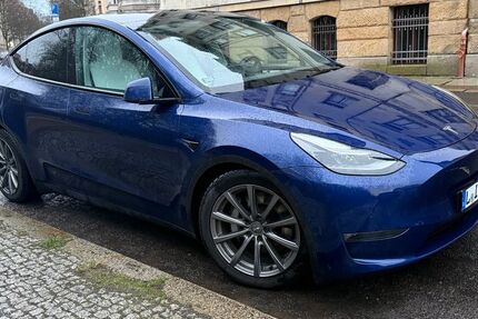 Tesla Model Y 87.700 km 33.400 &euro; Leipzig 04105