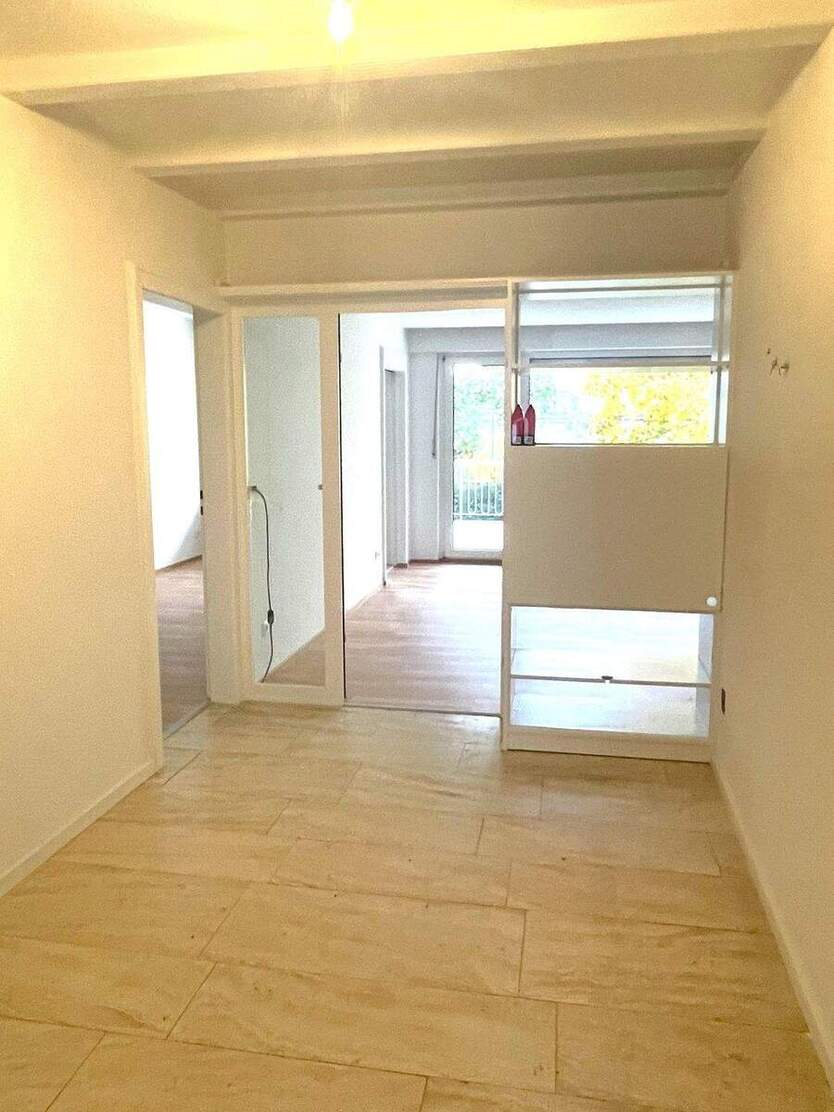 TOP-Lage mit Rheinblick in Bonn-Beuel: Helle 2-Zimmer-Wohnung mit großem Terrassenbalkon 2 zimmer