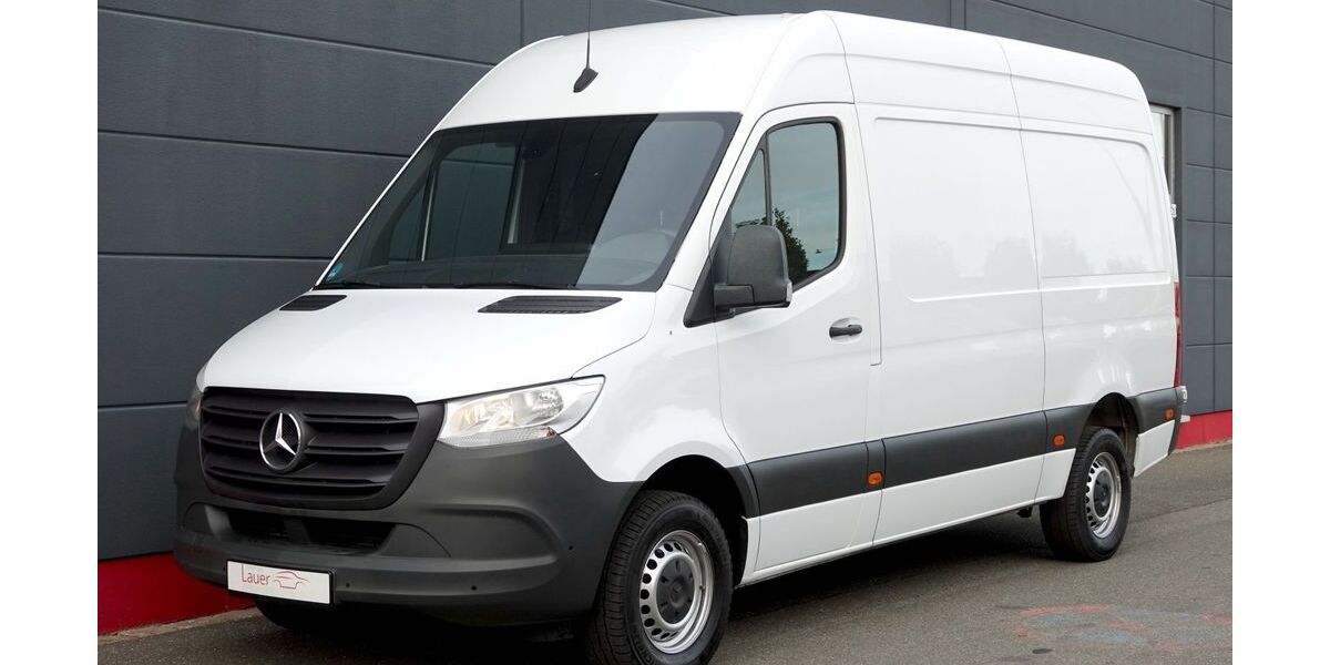 Mercedes-Benz Sprinter 165.250 km 19.900 &euro; Fürth 90763