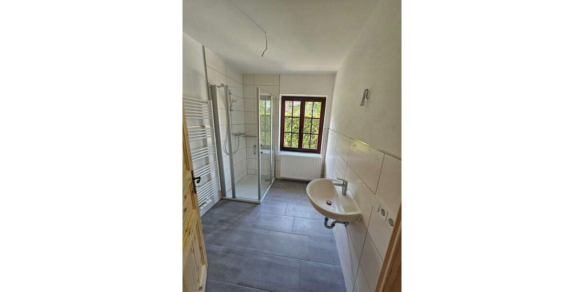 Einfamilienhaus Großpösna - 8 Zimmer, 217 m&sup2;, 2.520&euro; | Angebot:22434763