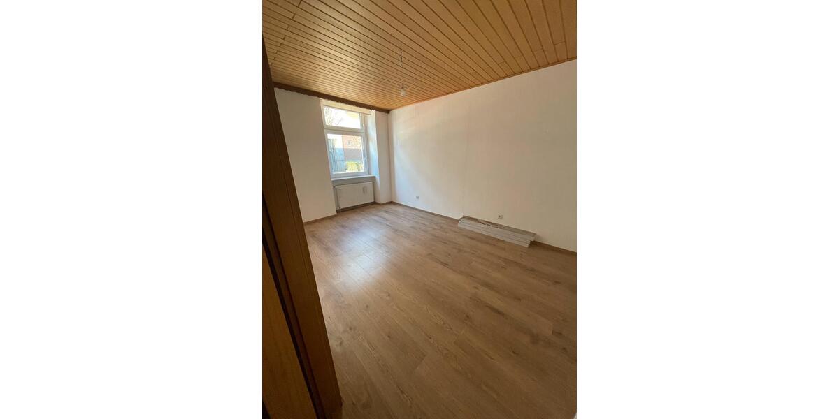 Erdgeschoßwohnung Wuppertal Elberfeld - 1 Zimmer, 50 m&sup2;, 520&euro; | Angebot:25992990