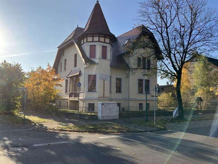 Haus zum Kaufen in Lenzen (Elbe) 465.000 € 315 m²