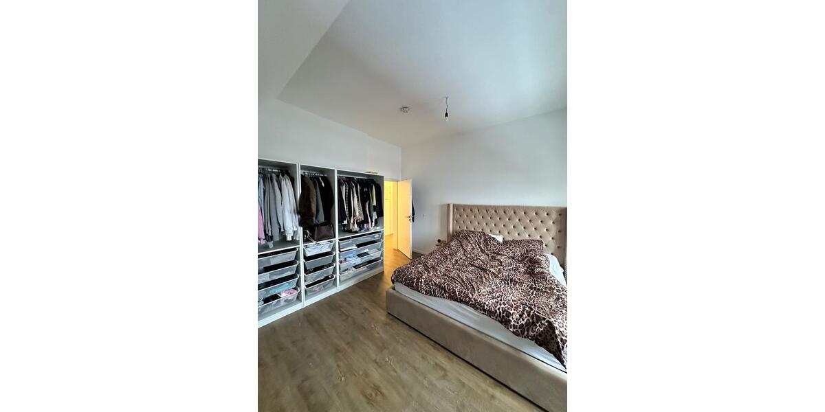 Dachgeschoßwohnung Hannover Döhren-Wülfel - 3 Zimmer, 82 m&sup2;, 1.107&euro; | Angebot:25012444