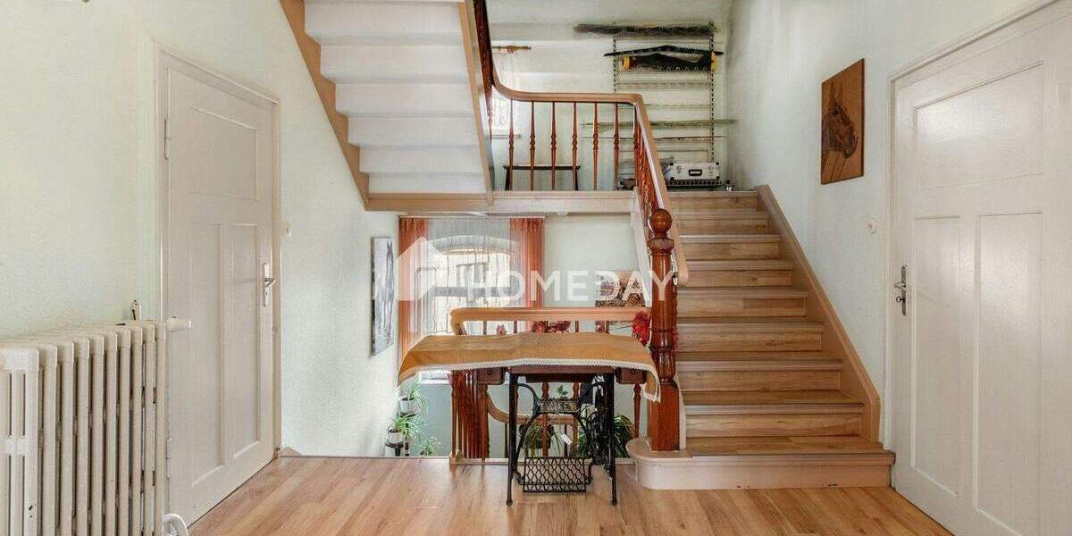 Einfamilienhaus Landsberg Oppin - 8 Zimmer, 240 m&sup2;, 218.000&euro; | Angebot:25212874