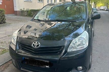 Toyota Verso 260.000 km 5.850 &euro; Berlin 12163