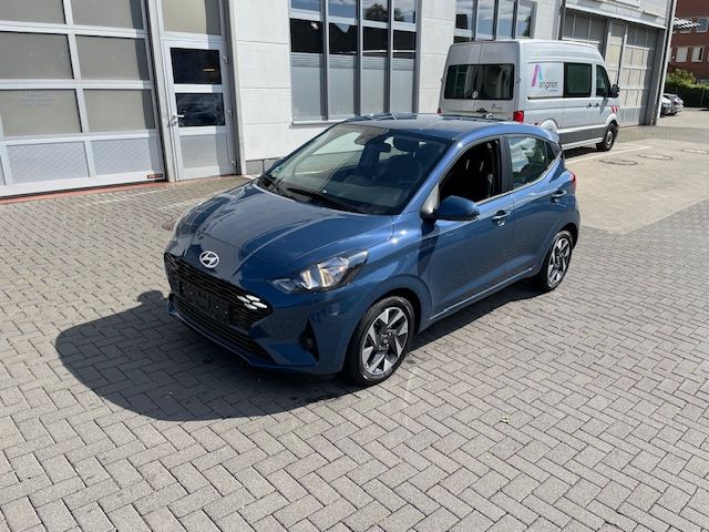 i10