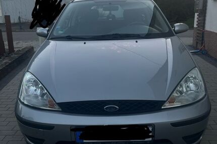 Ford Focus 220.000 km 2.195 € Krauchenwies 72505