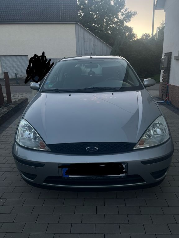 Ford Focus 220.000 km 2.195 € Krauchenwies 72505
