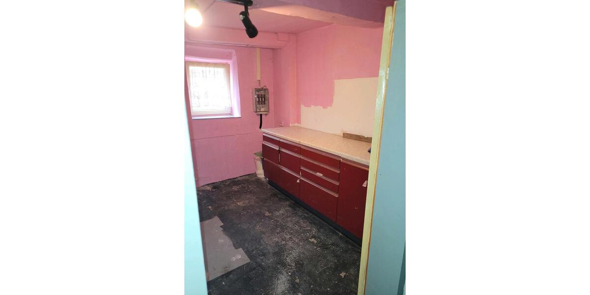 Einfamilienhaus Bastheim - 6 Zimmer, 105 m&sup2;, 44.500&euro; | Angebot:25931722