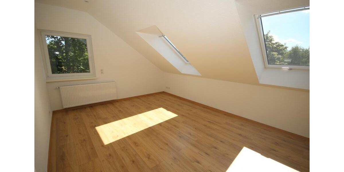 Einfamilienhaus Halver - 6.5 Zimmer, 160 m&sup2;, 1.800&euro; | Angebot:25449514