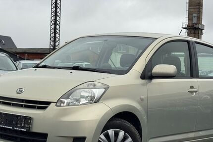 Daihatsu Sirion 223.525 km 1.999 &euro; Breitenbach 37327