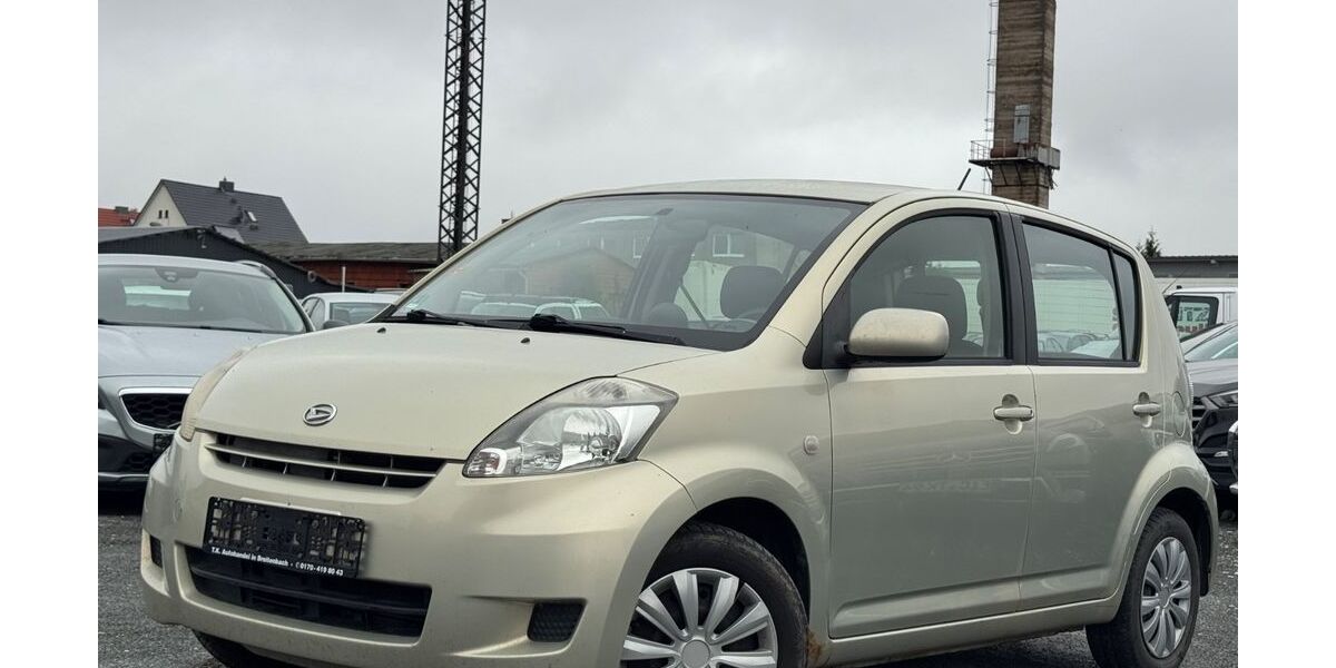 Daihatsu Sirion 223.525 km 1.999 &euro; Breitenbach 37327