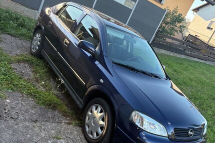Opel Astra 203.000 km 800 &euro; Eisfeld 98673
