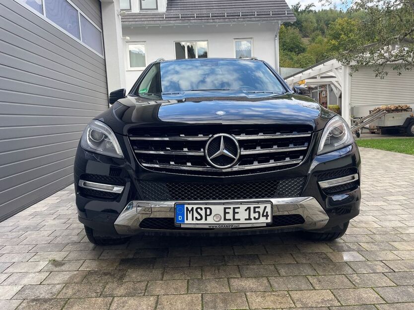 Mercedes-Benz ML 350 140.500 km 22.490 € Frammersbach 97833